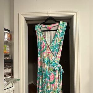 NWOT. BEAUTIFUL LILY ROMPER